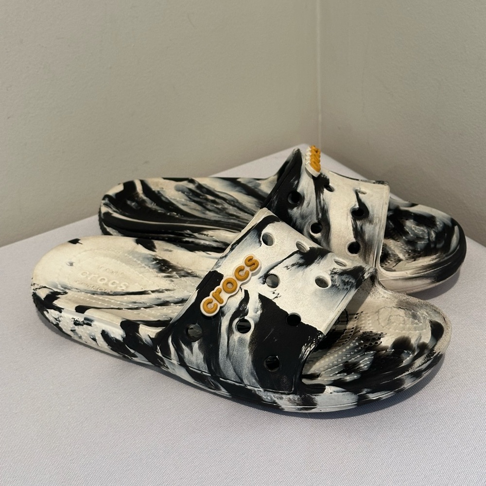 Crocs Classic Marbled Slide Sandals Men's 7 Women's 9 Black White 206879
